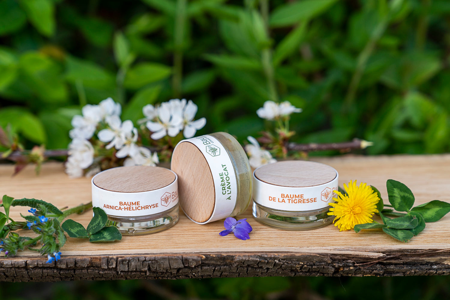 Trois échantillons baumes et crèmes