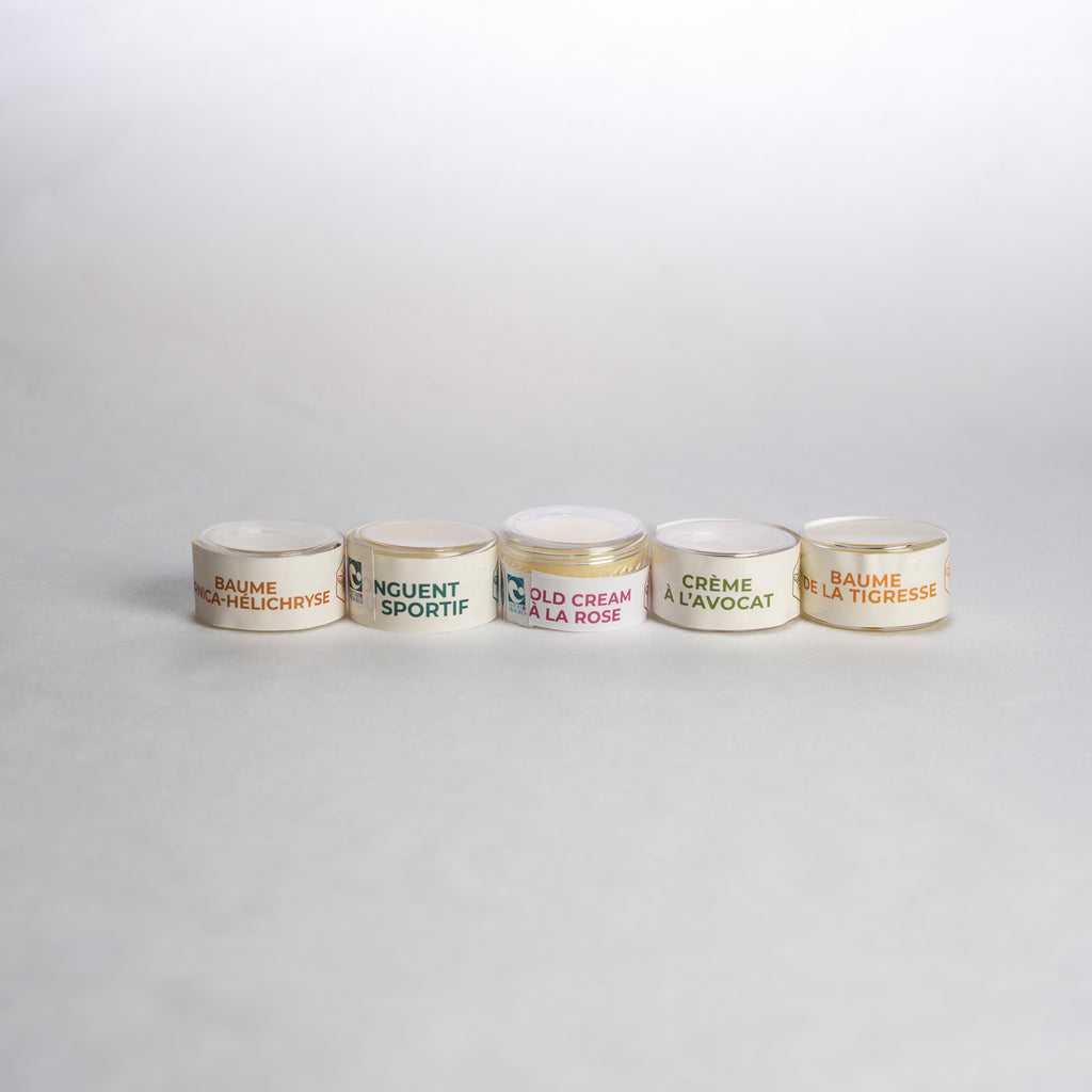 Trois échantillons baumes et crèmes