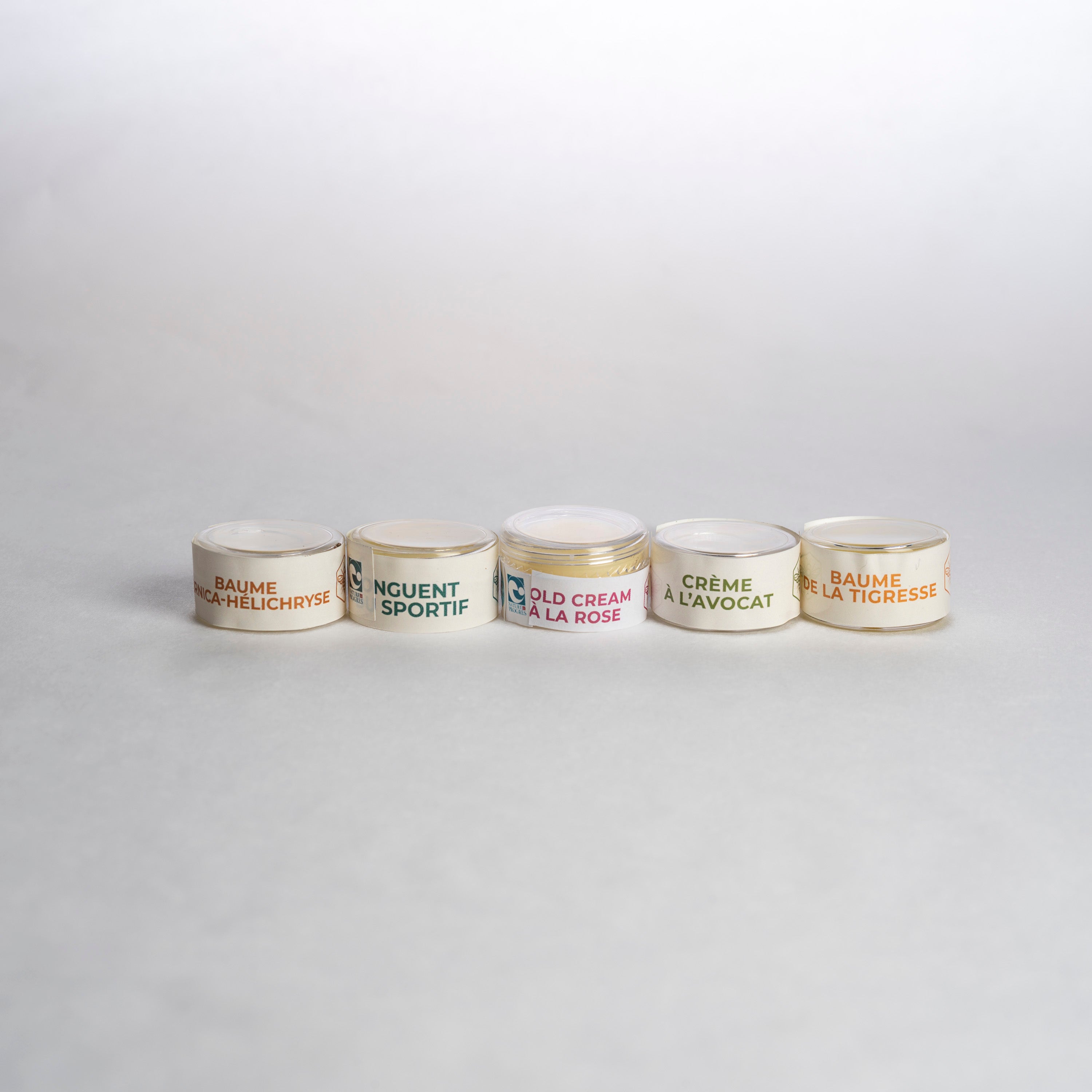 Trois échantillons baumes et crèmes